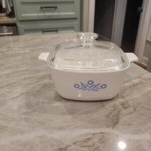 Vintage Corning Ware Cornflower Blue 1 3/4 Quart Casserole Dish with Lid--$35